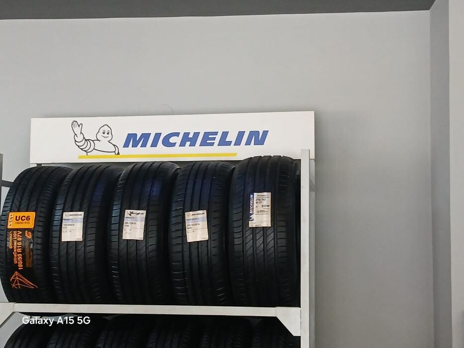 Images Michelin Tyres & Car Service - Okara Wheel Care