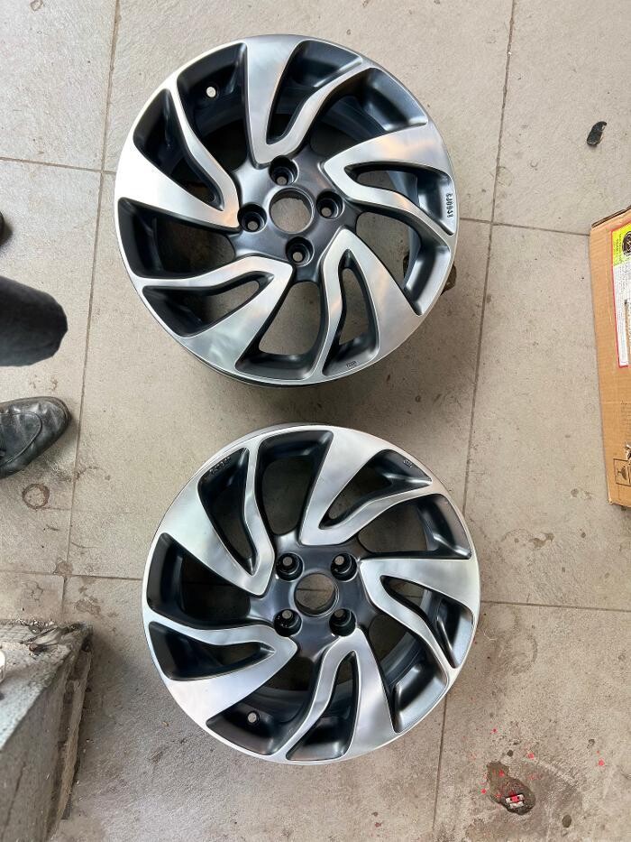 Images Michelin Tyres & Service - Super Tyres