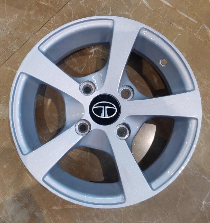 Images Michelin Tyres & Service - Super Tyres