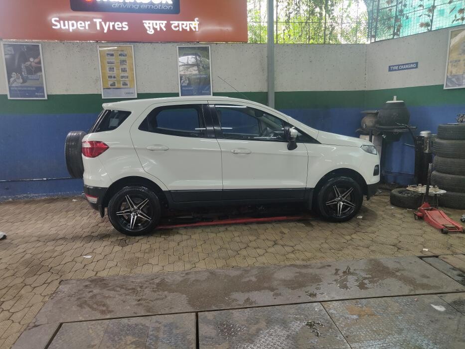 Images Michelin Tyres & Service - Super Tyres