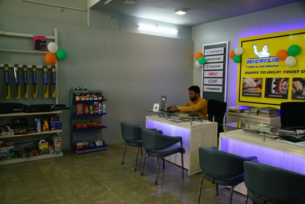 Images Michelin Tyres & Service - Super Tyres