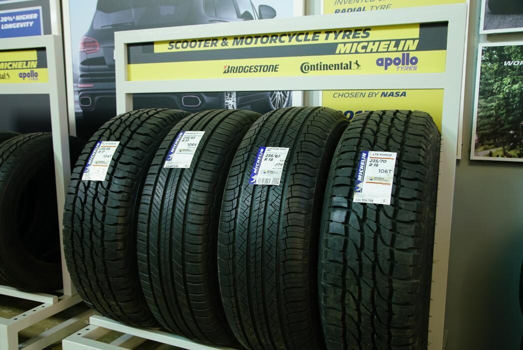 Images Michelin Tyres & Service - Super Tyres