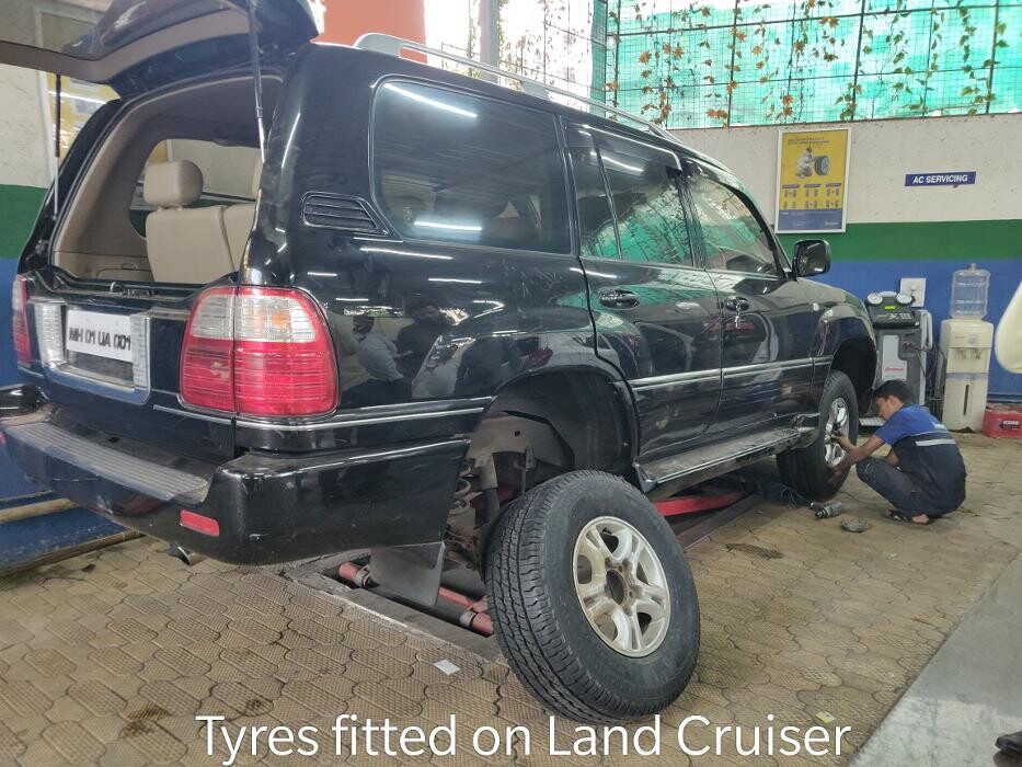 Images Michelin Tyres & Service - Super Tyres