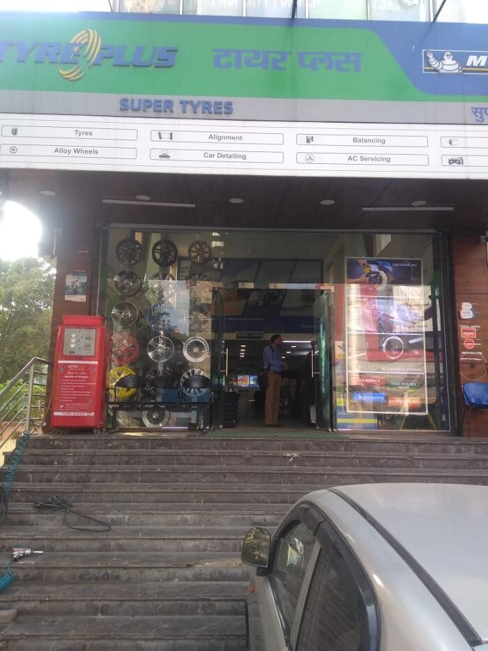Images Michelin Tyres & Service - Super Tyres