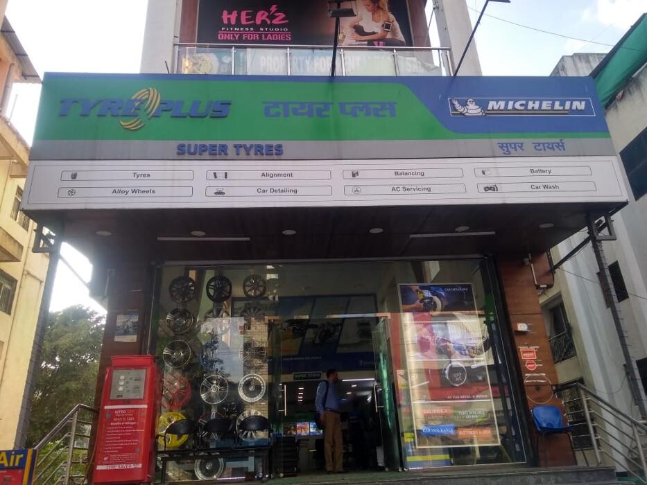Images Michelin Tyres & Service - Super Tyres