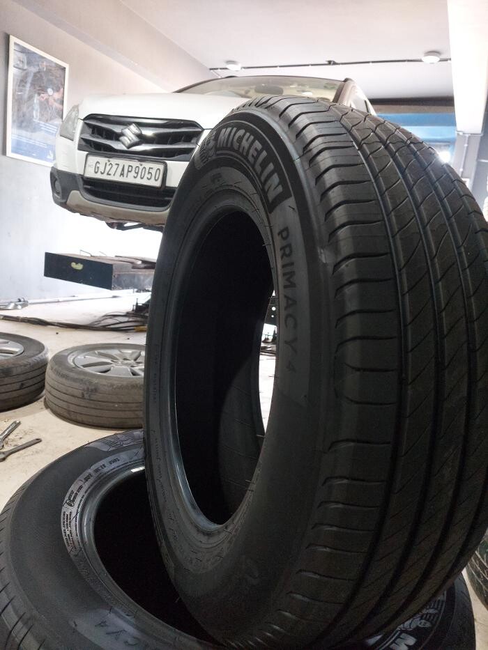 Images Michelin Tyres & Services - Nilkanth Tyre Zone