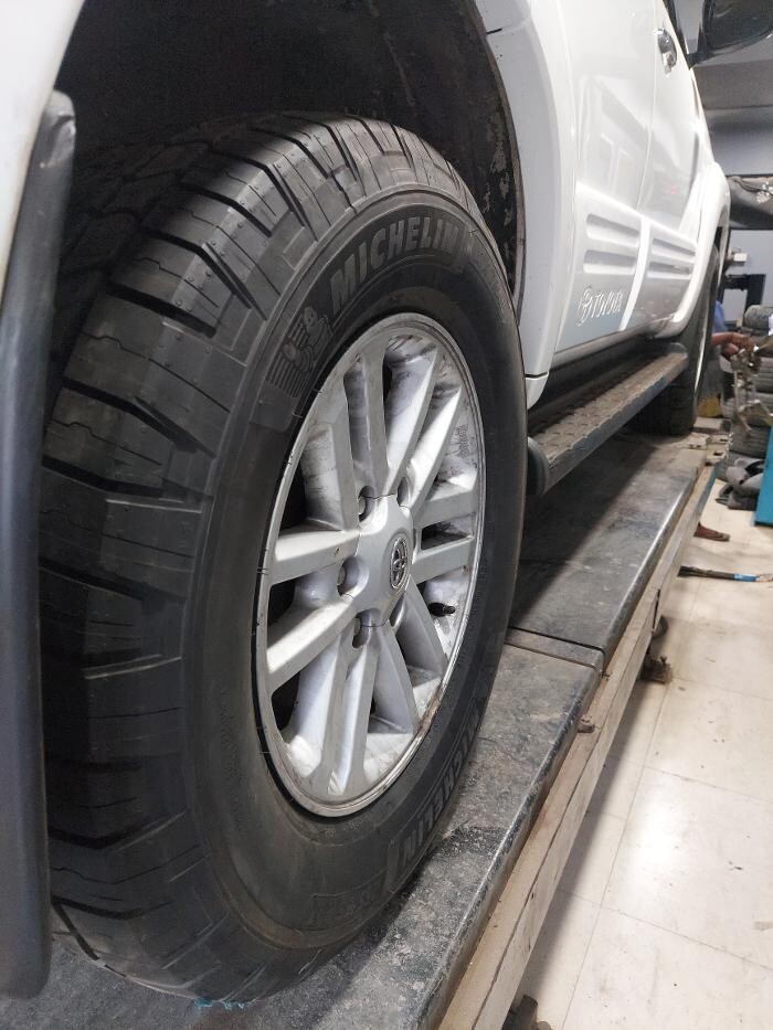 Images Michelin Tyres & Services - Nilkanth Tyre Zone