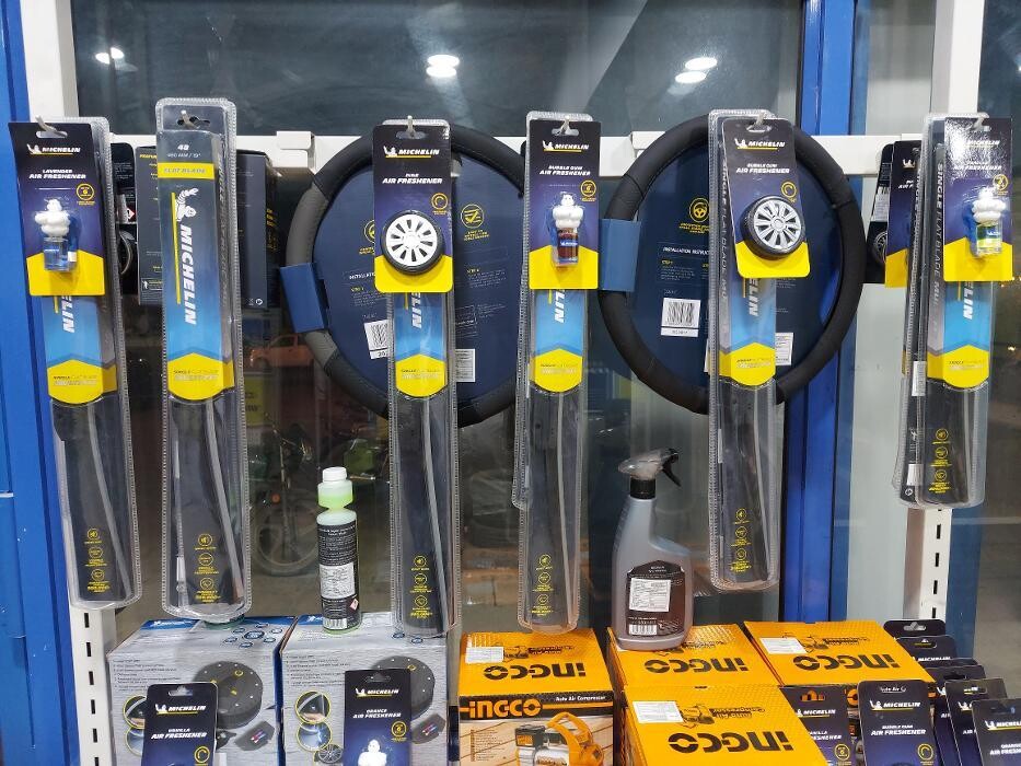 Images Michelin Tyres & Services - Nilkanth Tyre Zone