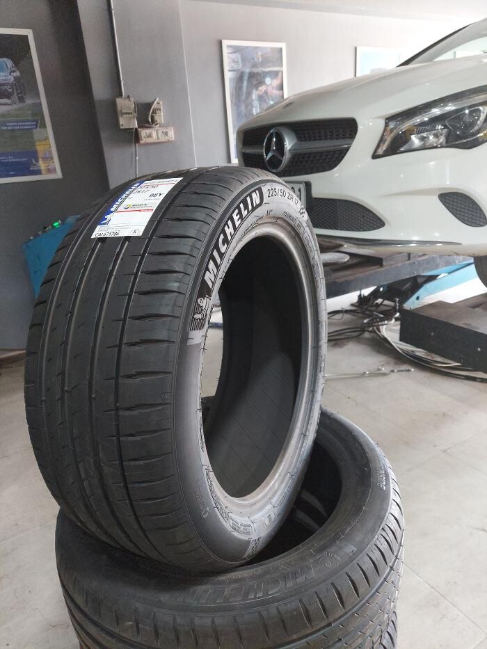 Images Michelin Tyres & Services - Nilkanth Tyre Zone