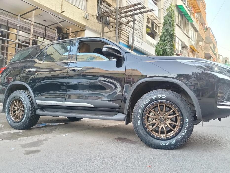 Images Michelin Tyres & Services - B. K. Tyres