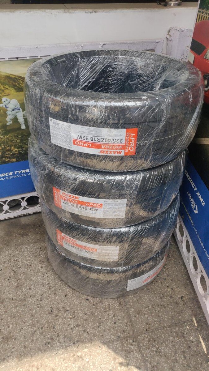 Images Michelin Tyres & Services - B. K. Tyres