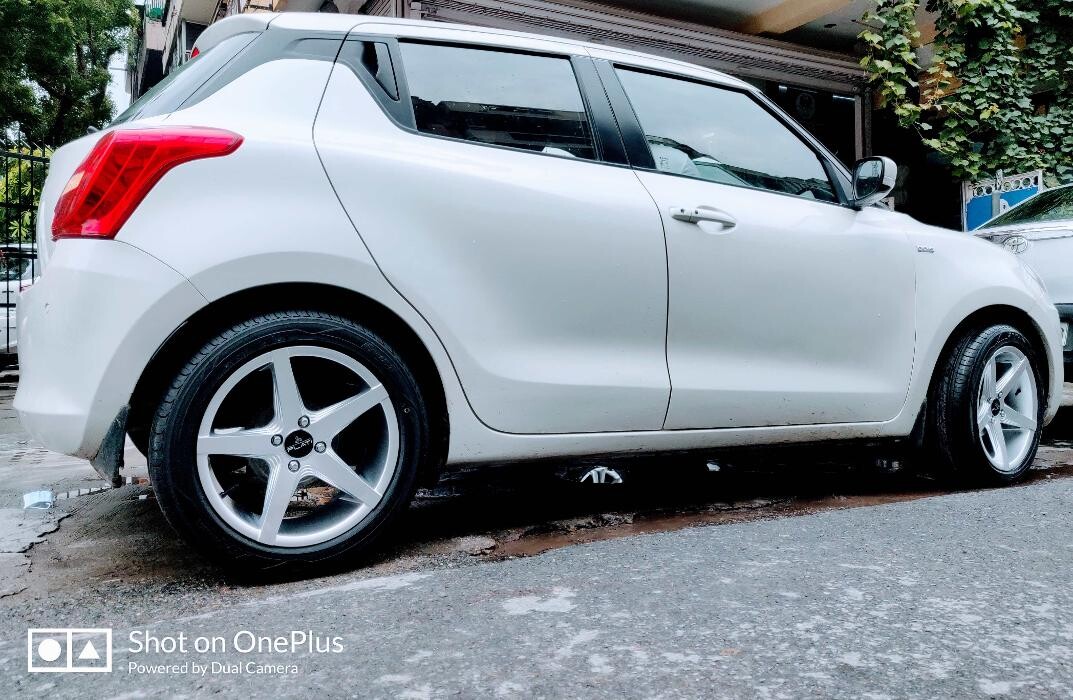 Images Michelin Tyres & Services - B. K. Tyres