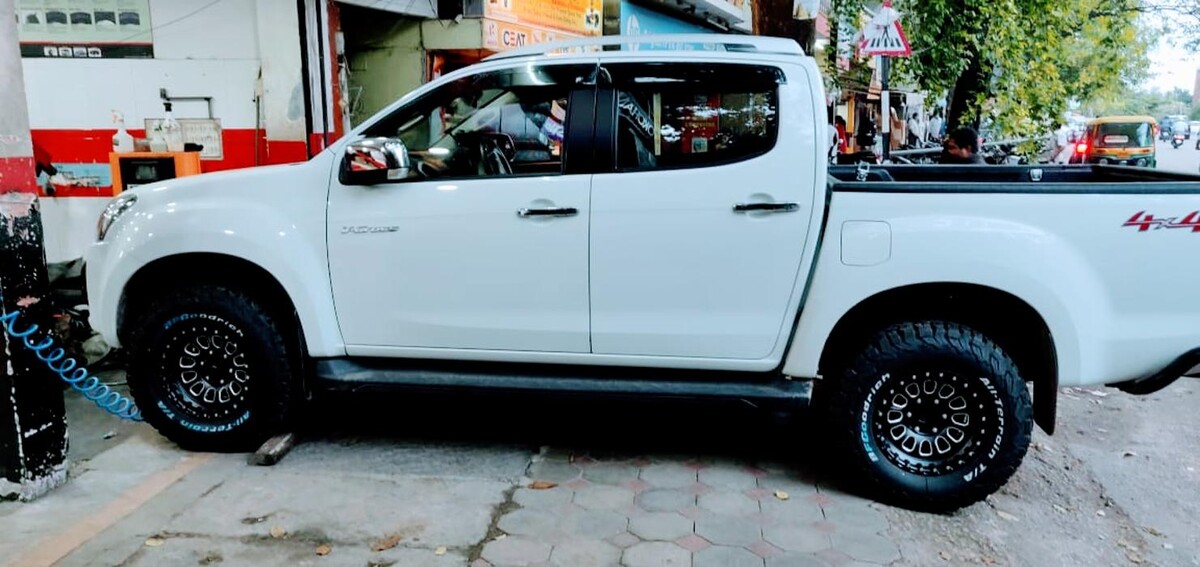 Images Michelin Tyres & Services - B. K. Tyres