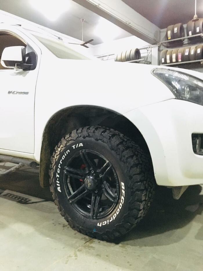 Images Michelin Tyres & Services - B. K. Tyres