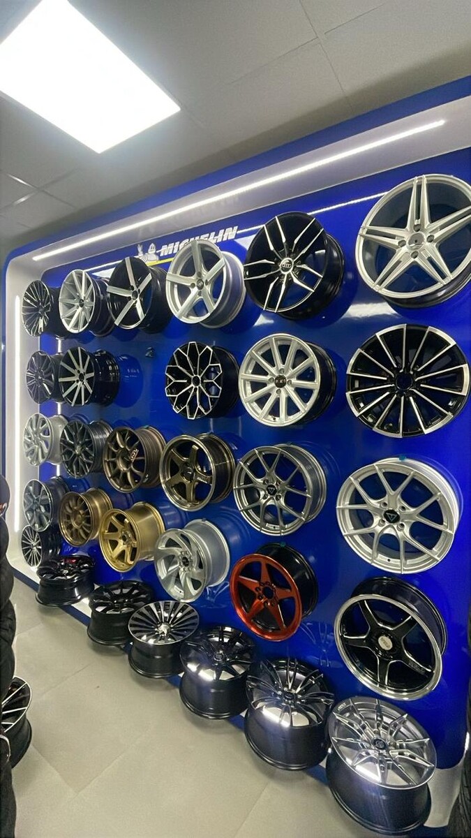 Images Michelin Tyres & Services - B. K. Tyres