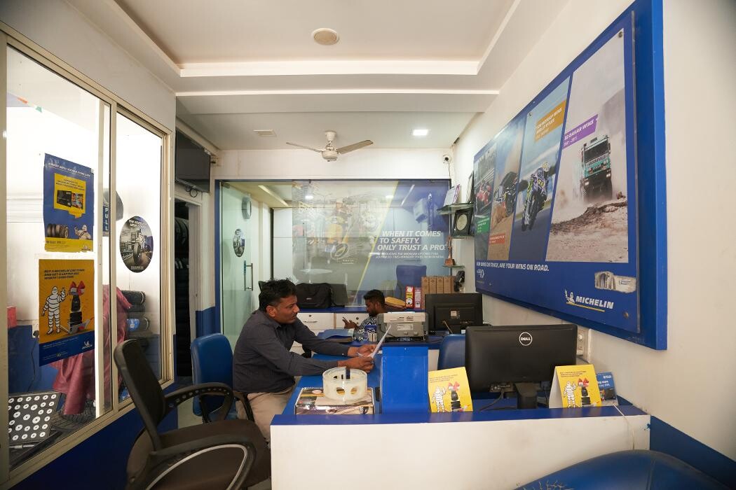 Images Michelin Tyres & Services - Tyre Point