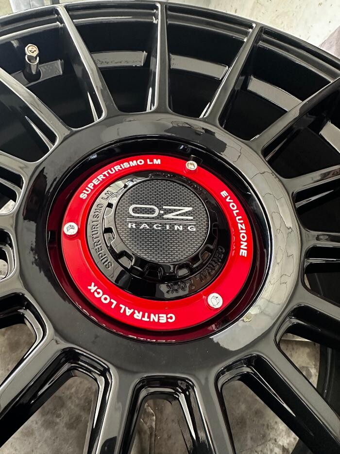 Images Michelin Tyres & Services - Universal Tyres