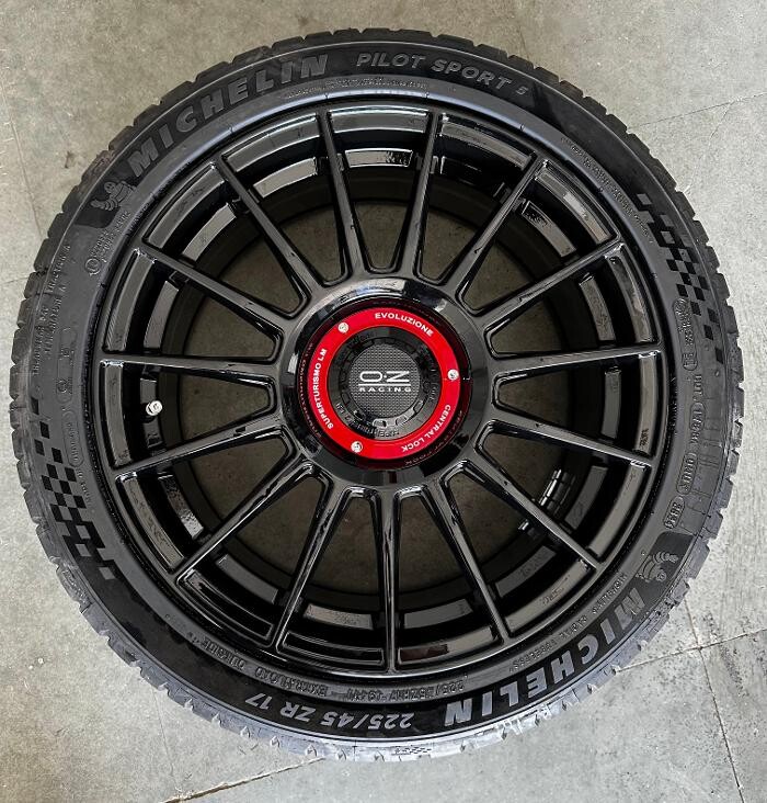 Images Michelin Tyres & Services - Universal Tyres