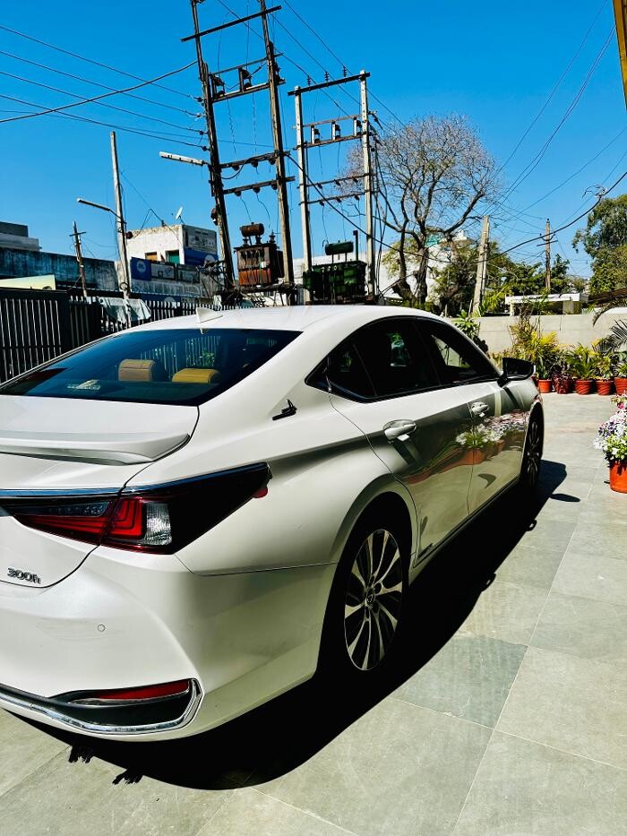 Images Michelin Tyres & Services - Universal Tyres