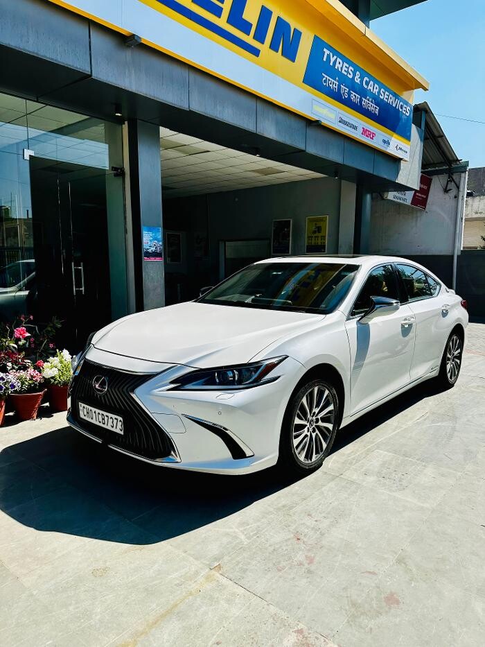 Images Michelin Tyres & Services - Universal Tyres