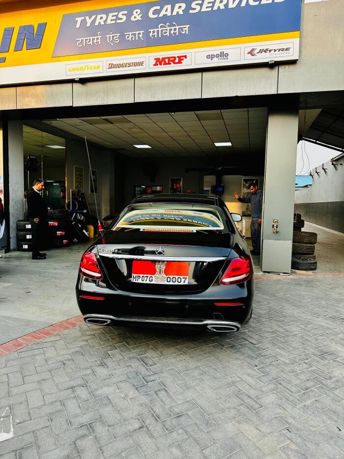 Images Michelin Tyres & Services - Universal Tyres