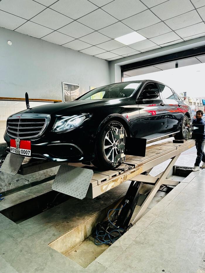 Images Michelin Tyres & Services - Universal Tyres