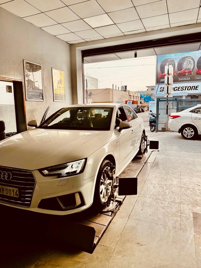 Images Michelin Tyres & Services - Universal Tyres