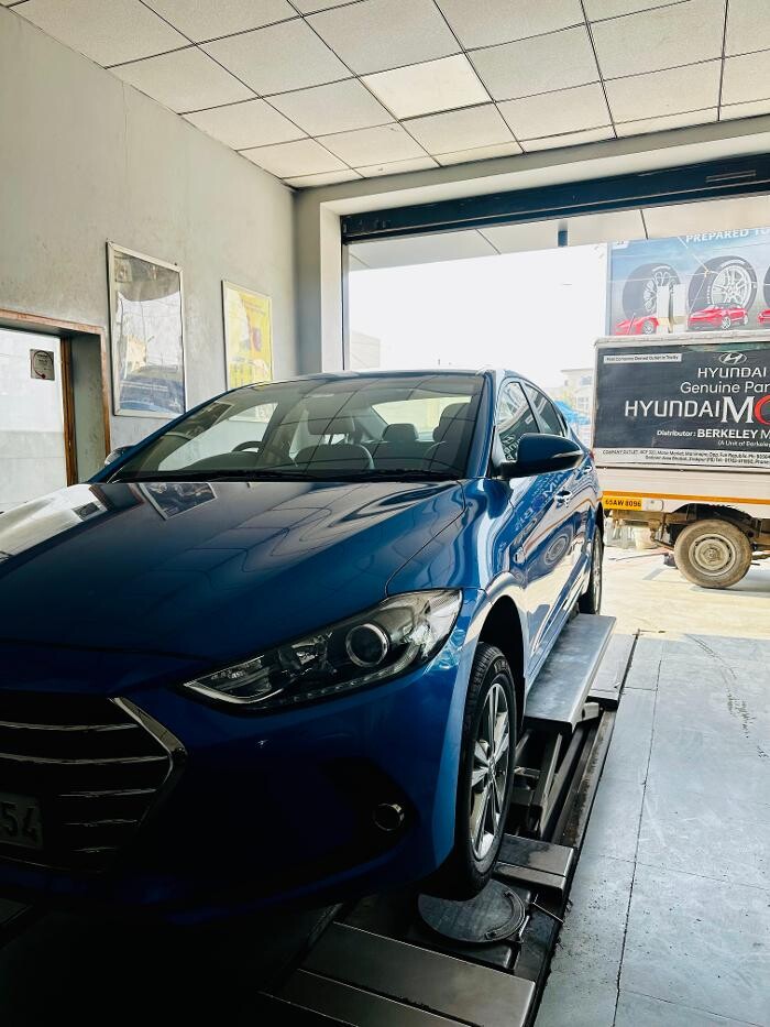 Images Michelin Tyres & Services - Universal Tyres