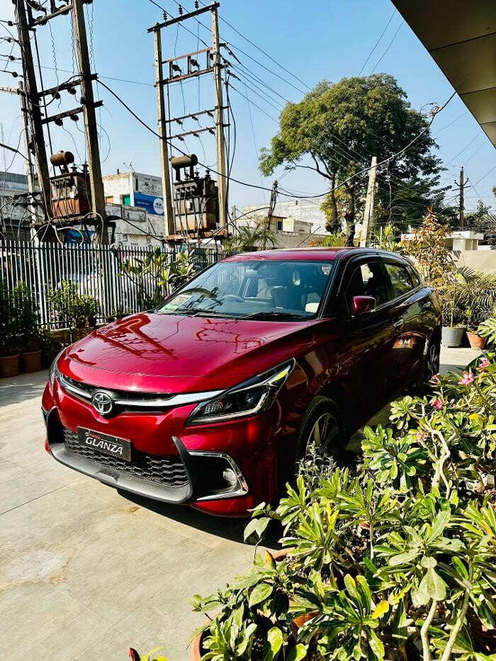 Images Michelin Tyres & Services - Universal Tyres