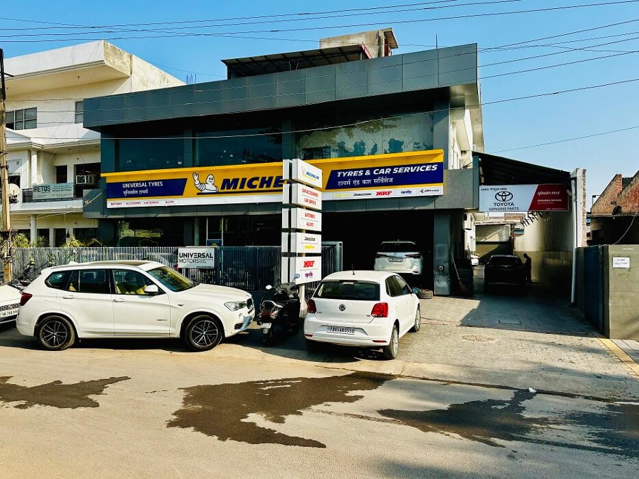 Images Michelin Tyres & Services - Universal Tyres