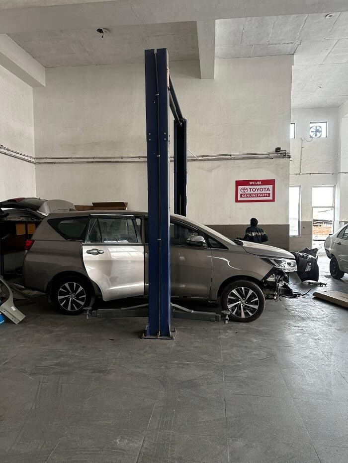 Images Michelin Tyres & Services - Universal Tyres