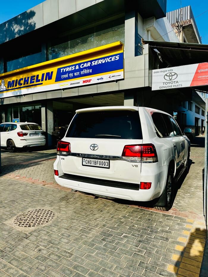 Images Michelin Tyres & Services - Universal Tyres