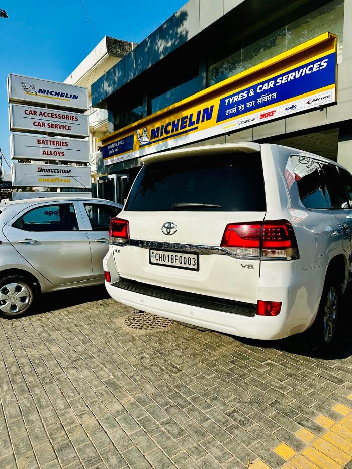 Images Michelin Tyres & Services - Universal Tyres