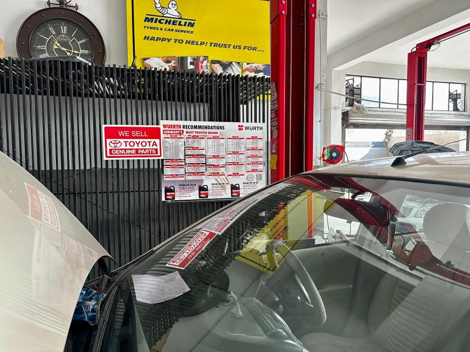 Images Michelin Tyres & Services - Universal Tyres