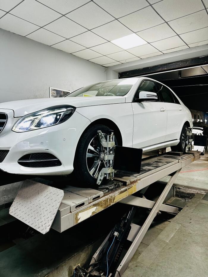 Images Michelin Tyres & Services - Universal Tyres