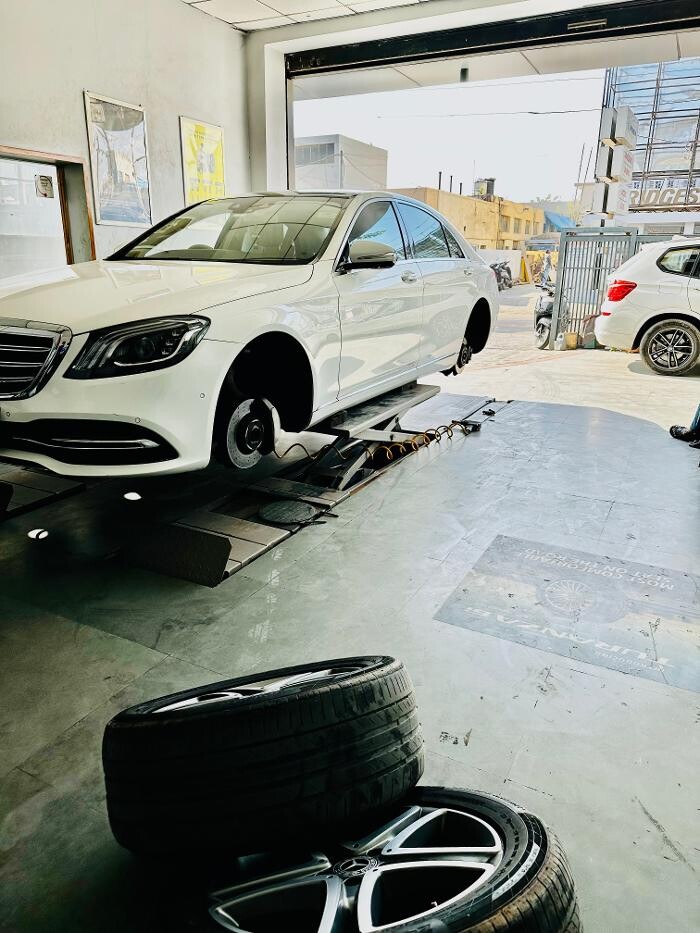 Images Michelin Tyres & Services - Universal Tyres