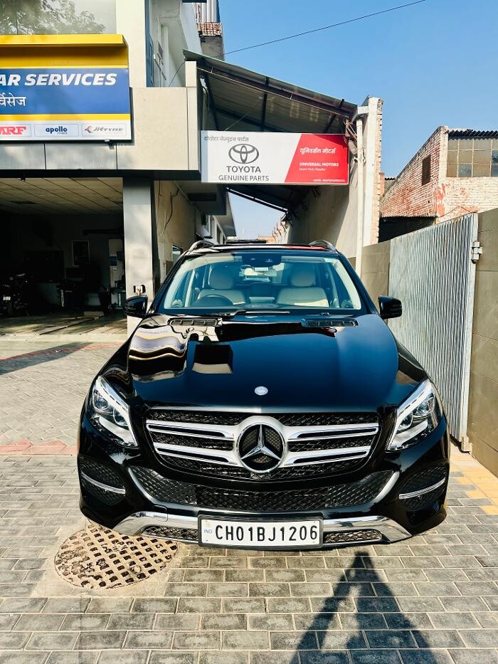 Images Michelin Tyres & Services - Universal Tyres