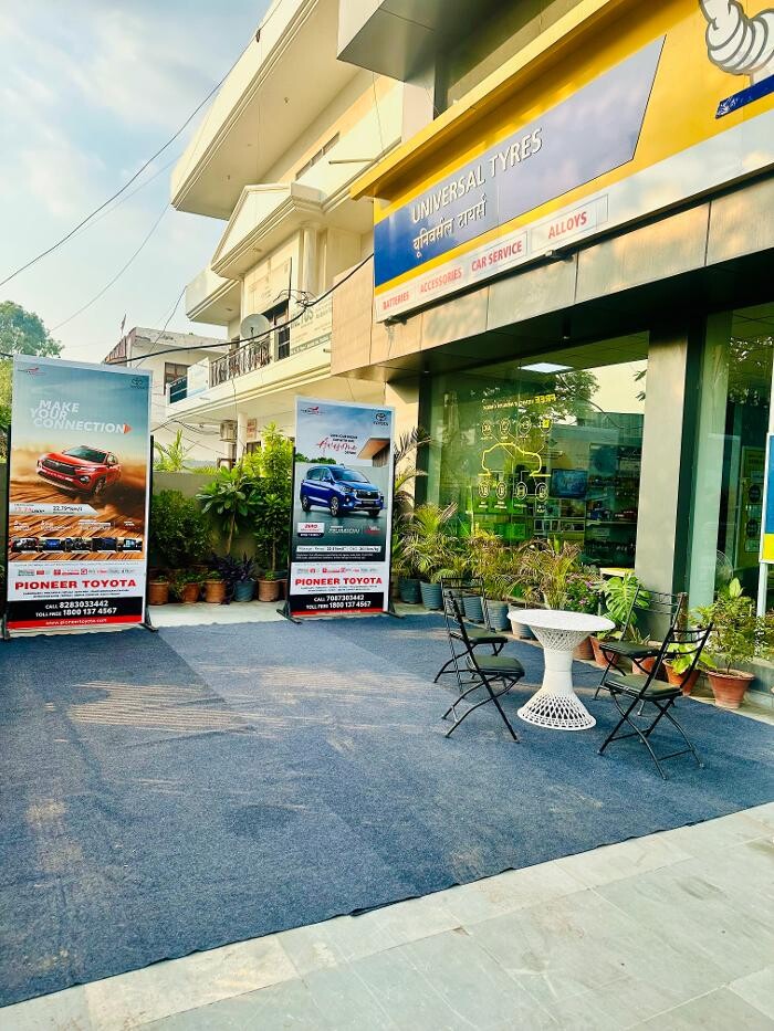 Images Michelin Tyres & Services - Universal Tyres