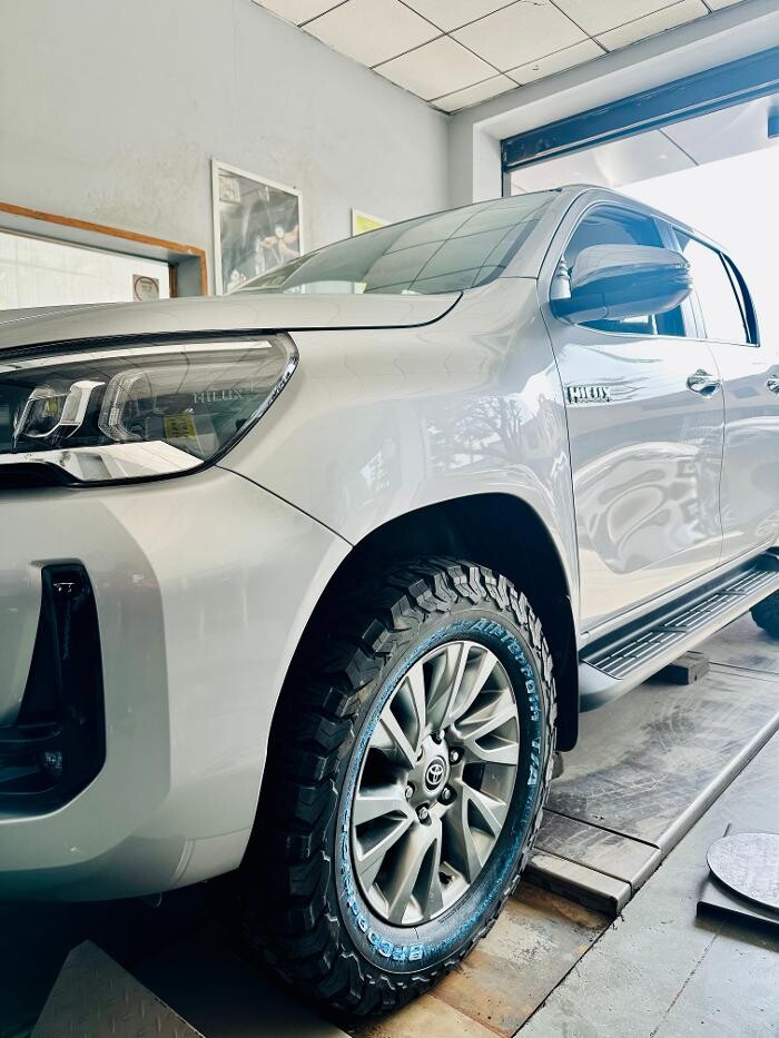 Images Michelin Tyres & Services - Universal Tyres