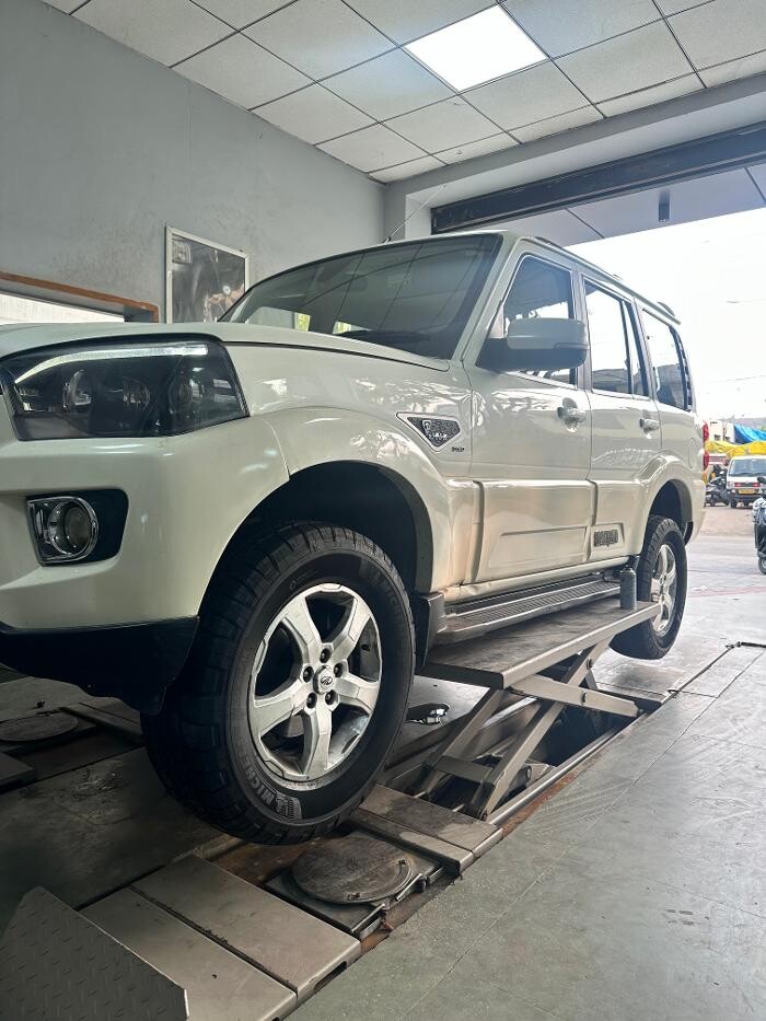 Images Michelin Tyres & Services - Universal Tyres