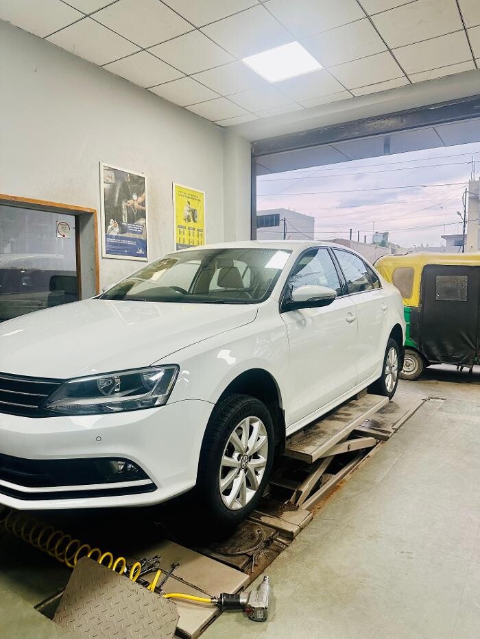 Images Michelin Tyres & Services - Universal Tyres