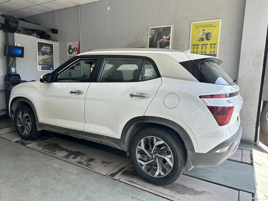 Images Michelin Tyres & Services - Universal Tyres