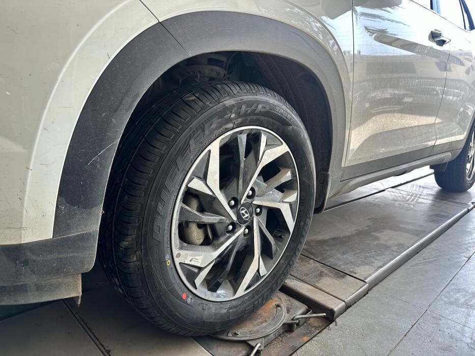 Images Michelin Tyres & Services - Universal Tyres