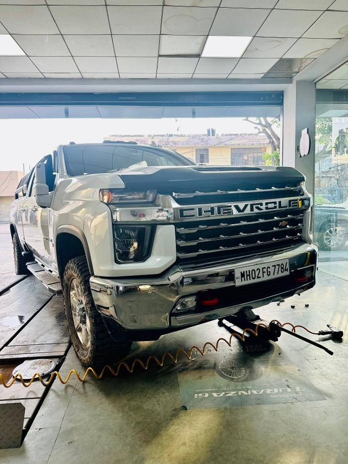 Images Michelin Tyres & Services - Universal Tyres