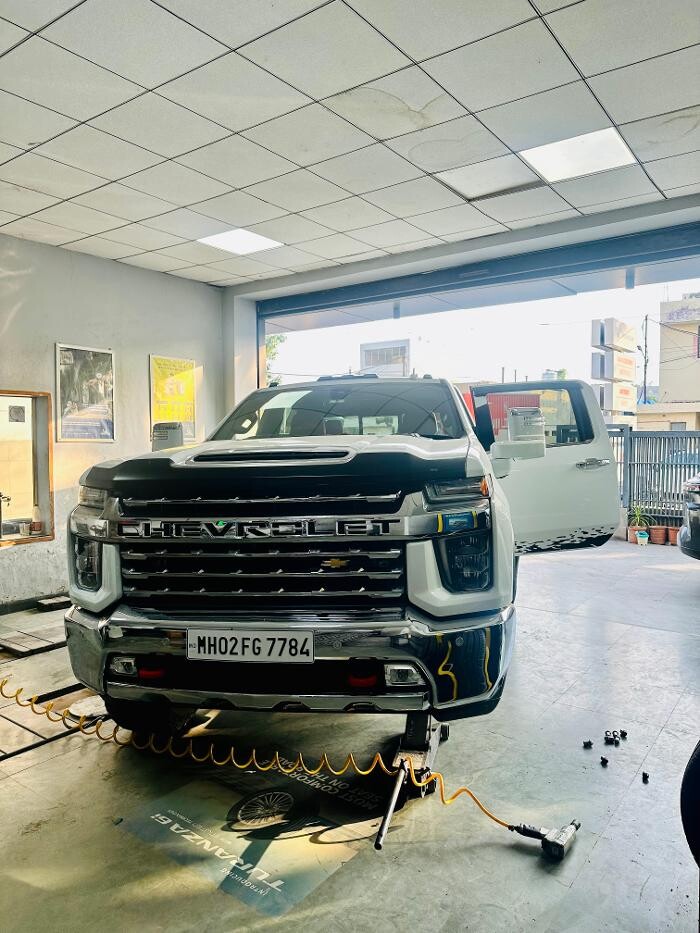 Images Michelin Tyres & Services - Universal Tyres