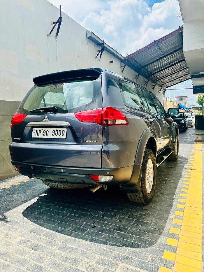 Images Michelin Tyres & Services - Universal Tyres