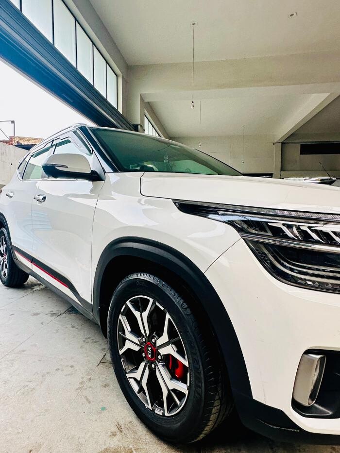 Images Michelin Tyres & Services - Universal Tyres