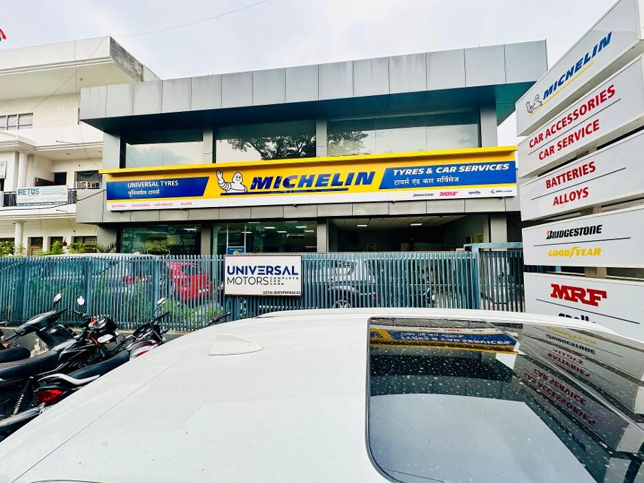 Images Michelin Tyres & Services - Universal Tyres