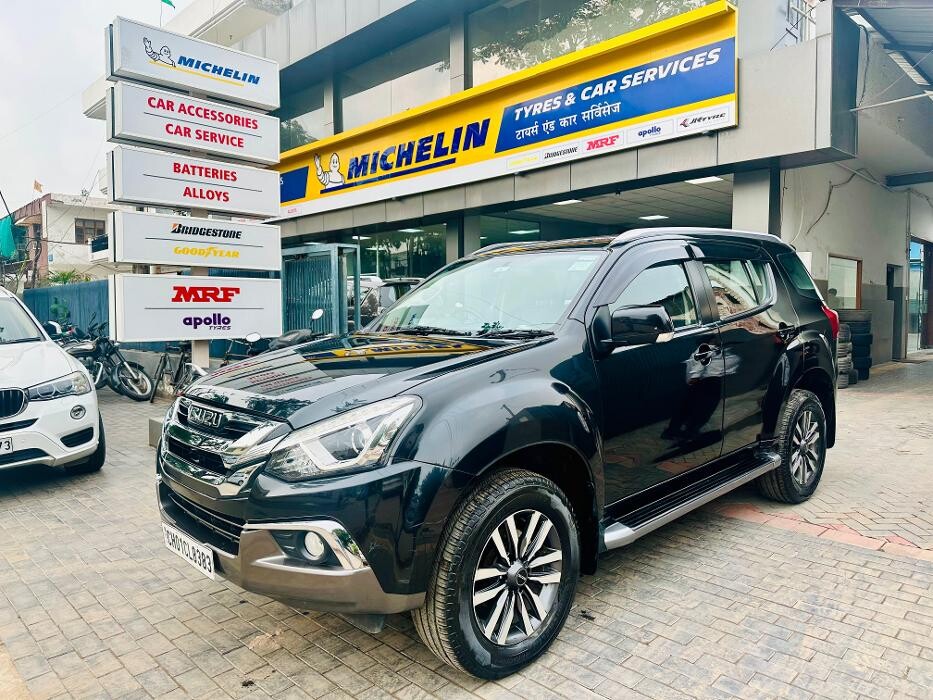 Images Michelin Tyres & Services - Universal Tyres