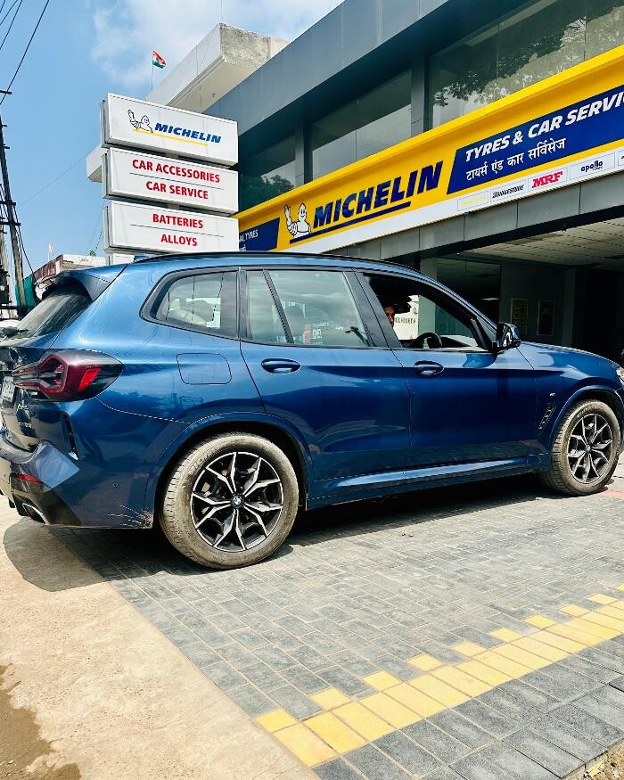 Images Michelin Tyres & Services - Universal Tyres